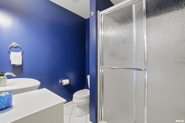 5945 W RIDGECREST Drive, Peoria, IL 61615