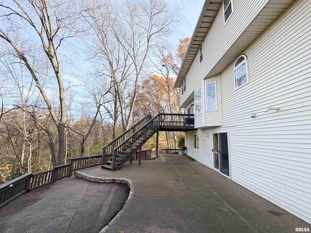 5945 W RIDGECREST Drive, Peoria, IL 61615