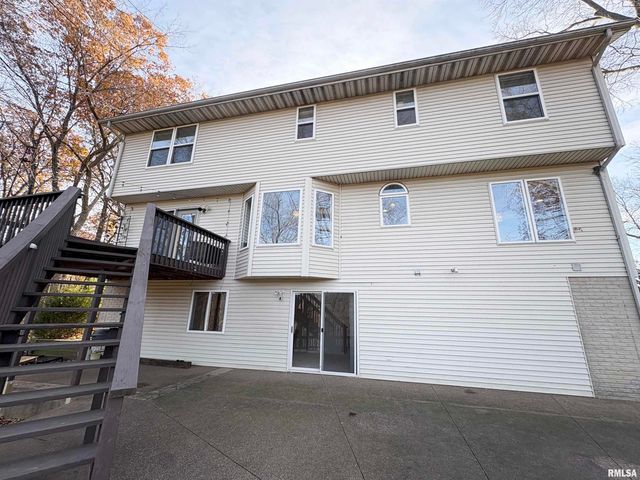 5945 W RIDGECREST Drive, Peoria, IL 61615