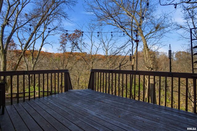 5945 W RIDGECREST Drive, Peoria, IL 61615