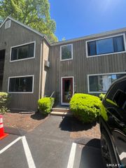 3004 Madison Avenue B, Bridgeport, CT 06606