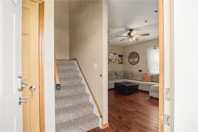 9133 SE 40th Road, St Joseph, MO 64507