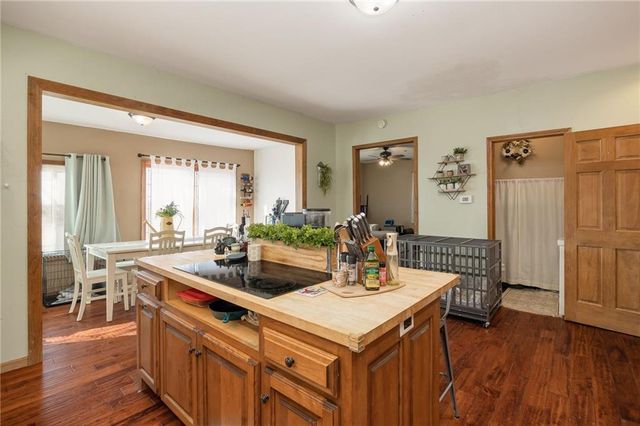 9133 SE 40th Road, St Joseph, MO 64507