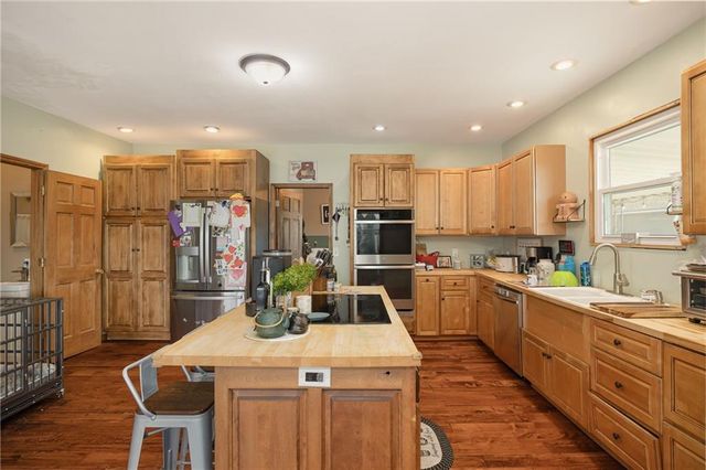 9133 SE 40th Road, St Joseph, MO 64507