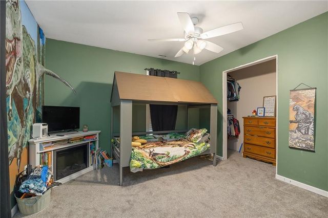 9133 SE 40th Road, St Joseph, MO 64507