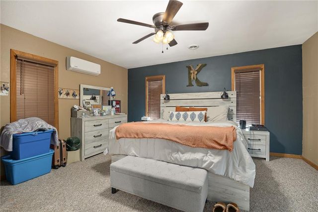 9133 SE 40th Road, St Joseph, MO 64507