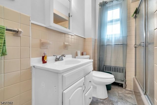 1025 Madison Ave, Paterson City, NJ 07501