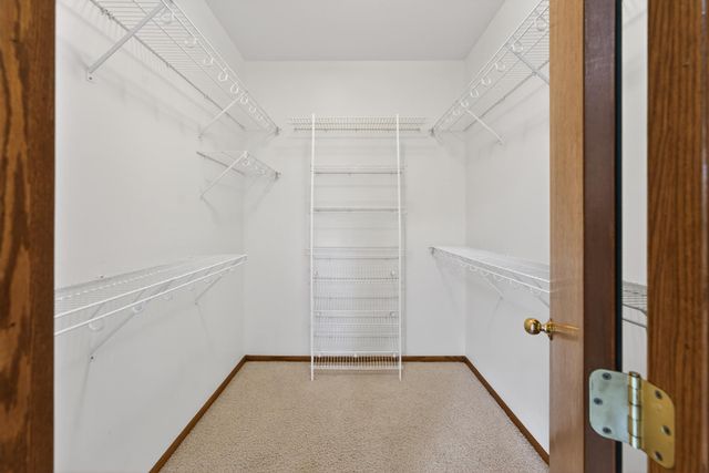 7052 Eagle Trail, Centerville, MN 55038