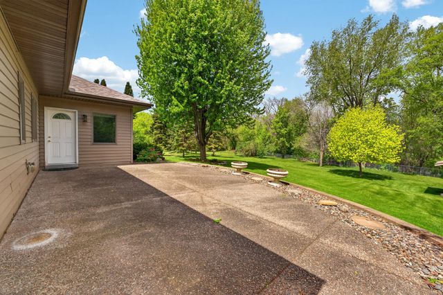 7052 Eagle Trail, Centerville, MN 55038