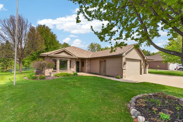 7052 Eagle Trail, Centerville, MN 55038