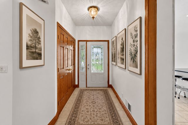 7052 Eagle Trail, Centerville, MN 55038