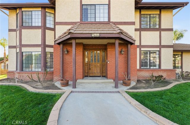 7464 Via Deldene, Highland, CA 92346