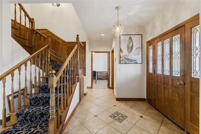 7464 Via Deldene, Highland, CA 92346