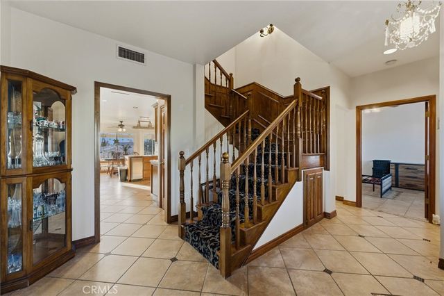 7464 Via Deldene, Highland, CA 92346