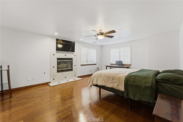 7464 Via Deldene, Highland, CA 92346