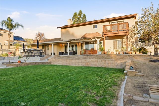 7464 Via Deldene, Highland, CA 92346