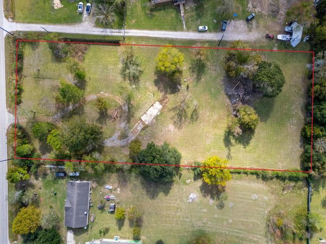 1543 Algoa Friendswood Road, Alvin, TX 77511