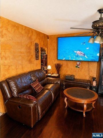 328 Liberty Avenue, Jersey City, NJ 07307