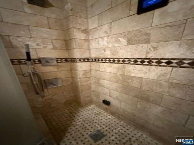 328 Liberty Avenue, Jersey City, NJ 07307