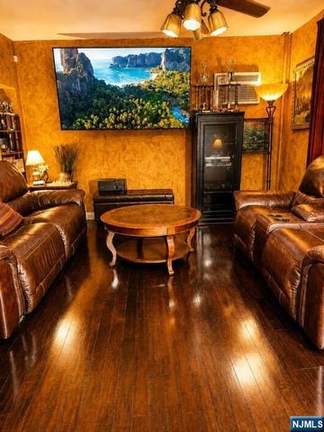 328 Liberty Avenue, Jersey City, NJ 07307