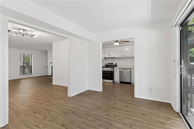 106 Cedar Ct Se, Marietta, GA 30067