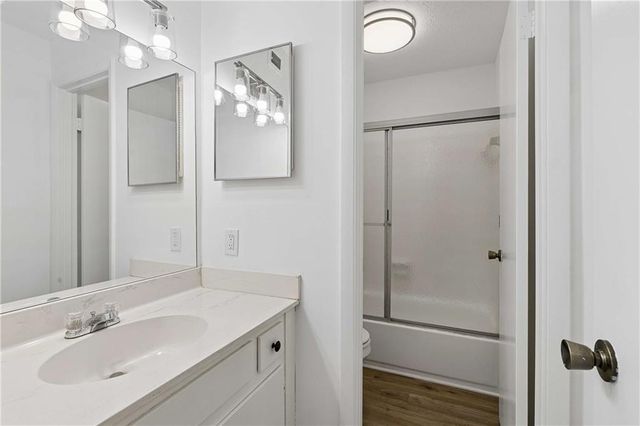106 Cedar Ct Se, Marietta, GA 30067