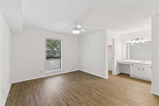106 Cedar Ct Se, Marietta, GA 30067