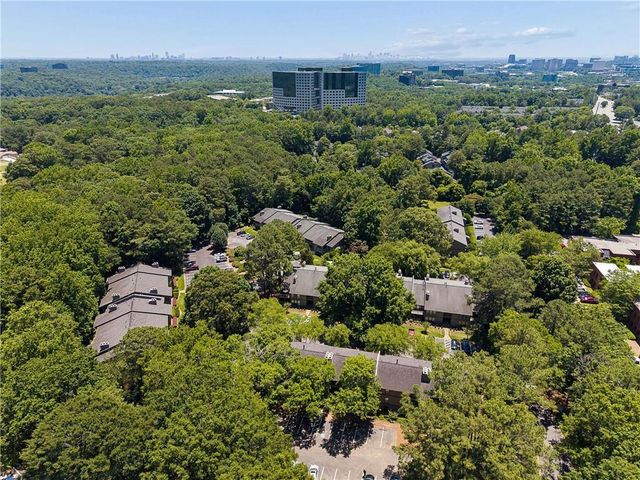 106 Cedar Ct Se, Marietta, GA 30067