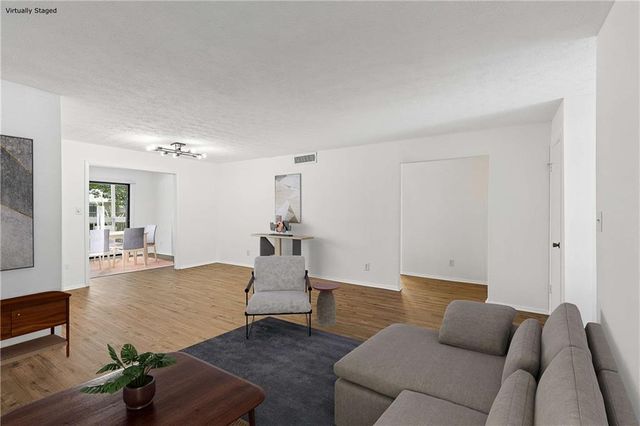 106 Cedar Ct Se, Marietta, GA 30067