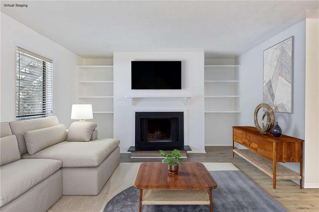 106 Cedar Ct Se, Marietta, GA 30067