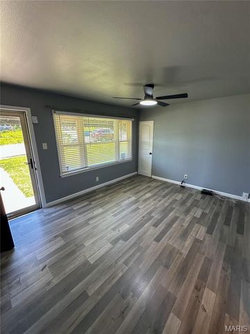 7207 Marge Avenue, Jennings, MO 63136