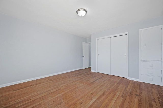 6500 W Glendale AVENUE, Milwaukee, WI 53218