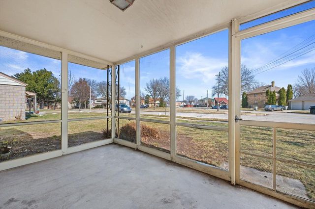 6500 W Glendale AVENUE, Milwaukee, WI 53218