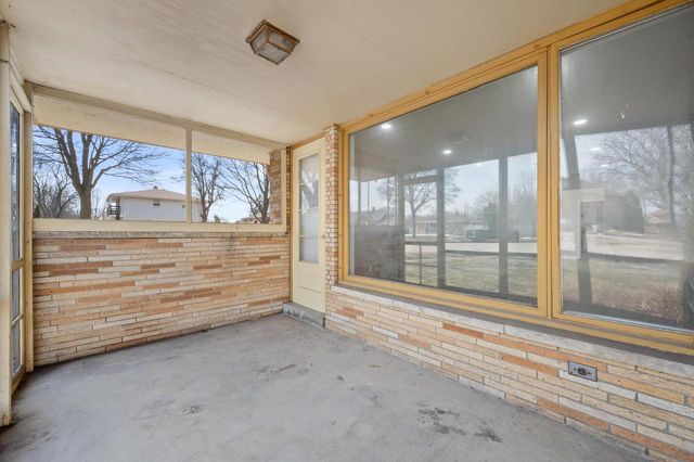 6500 W Glendale AVENUE, Milwaukee, WI 53218