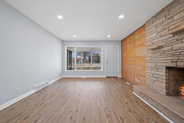 6500 W Glendale AVENUE, Milwaukee, WI 53218