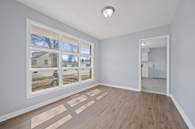 6500 W Glendale AVENUE, Milwaukee, WI 53218