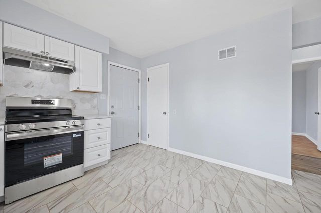 6500 W Glendale AVENUE, Milwaukee, WI 53218