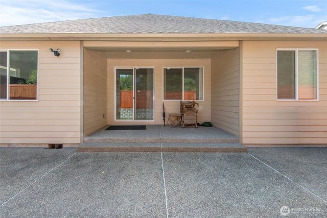 627 182nd Street E, Spanaway, WA 98387