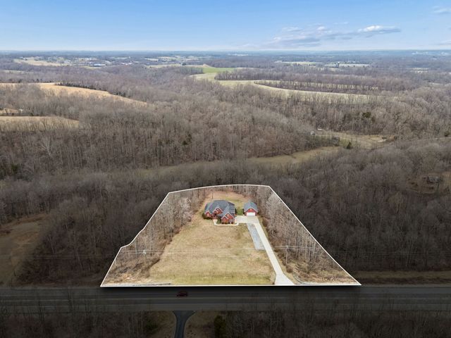 5140 Highway 52, W, Lafayette, TN 37083