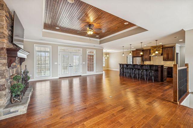 5140 Highway 52, W, Lafayette, TN 37083
