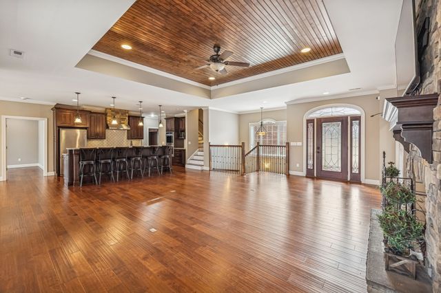 5140 Highway 52, W, Lafayette, TN 37083