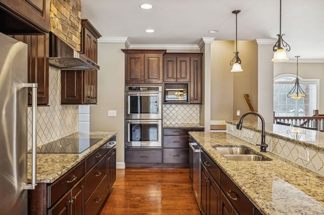 5140 Highway 52, W, Lafayette, TN 37083