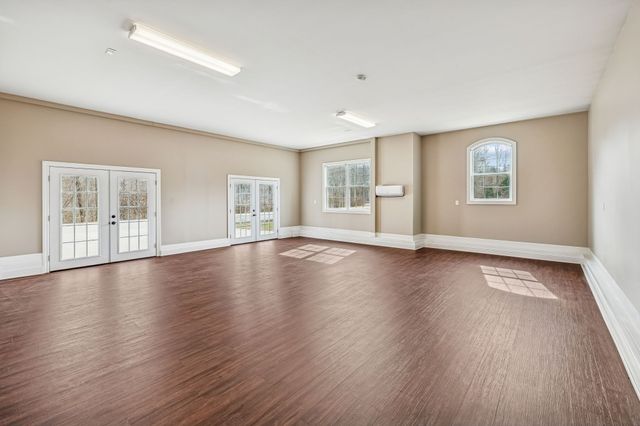 5140 Highway 52, W, Lafayette, TN 37083