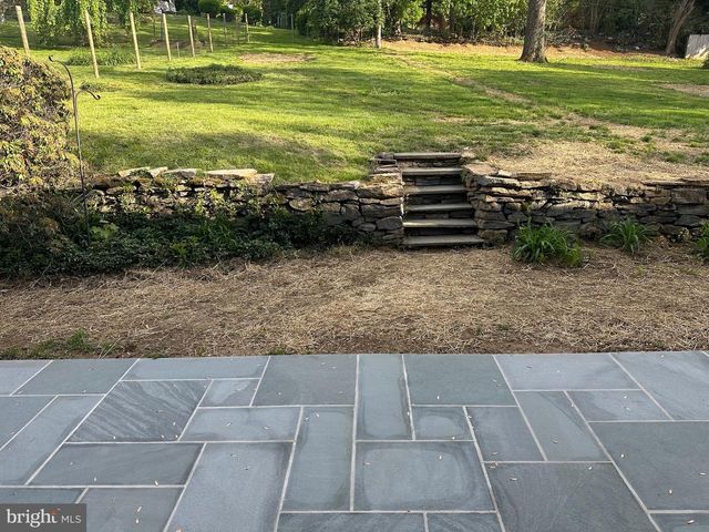 713 WOODFIELD RD, Villanova, PA 19085