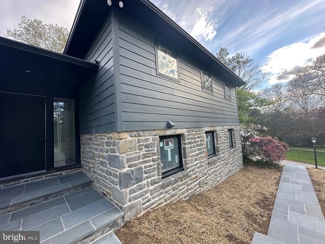 713 WOODFIELD RD, Villanova, PA 19085