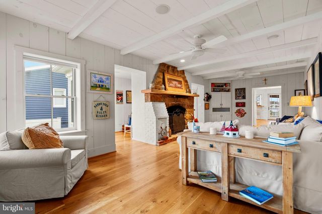 3728 BAY DR, Edgewater, MD 21037