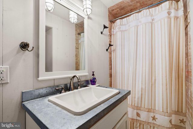 3728 BAY DR, Edgewater, MD 21037