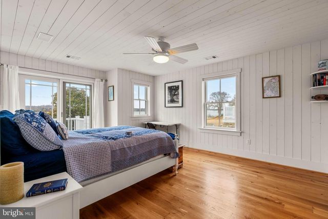 3728 BAY DR, Edgewater, MD 21037