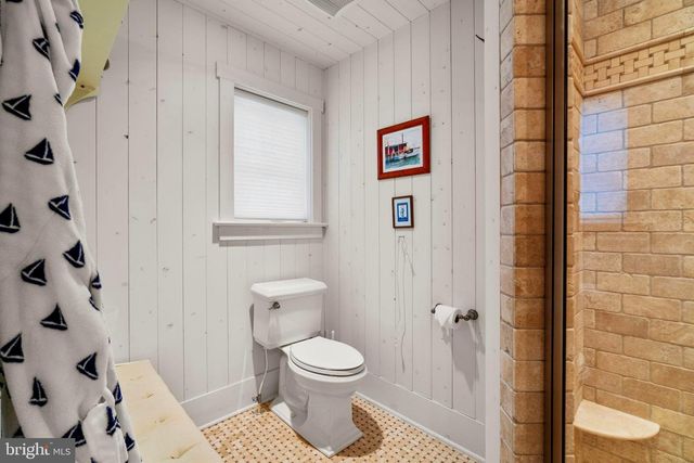 3728 BAY DR, Edgewater, MD 21037