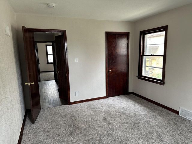 5004 Nash STREET, Milwaukee, WI 53216